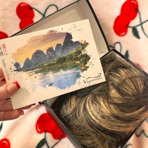 (20”inch) Vigorous Hairpiece with Natural Highlights